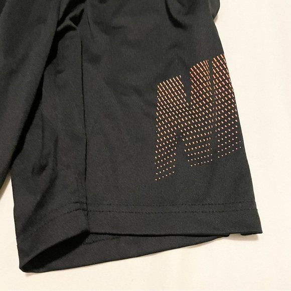 Nike Dri Fit Kids Shorts Boys XS Activewear - Picture 2 of 12